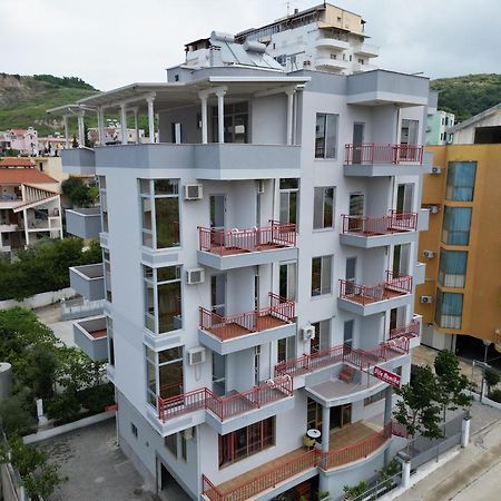Hotel Vila Namiku Durrës Esterno foto