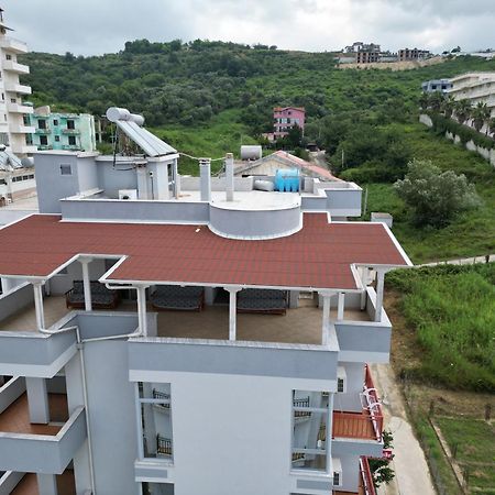 Hotel Vila Namiku Durrës Esterno foto