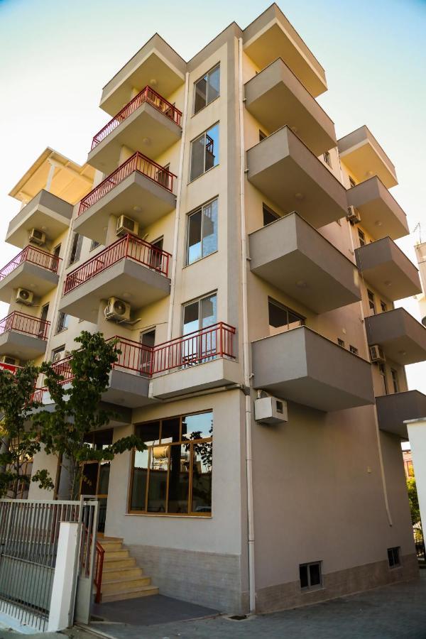 Hotel Vila Namiku Durrës Esterno foto