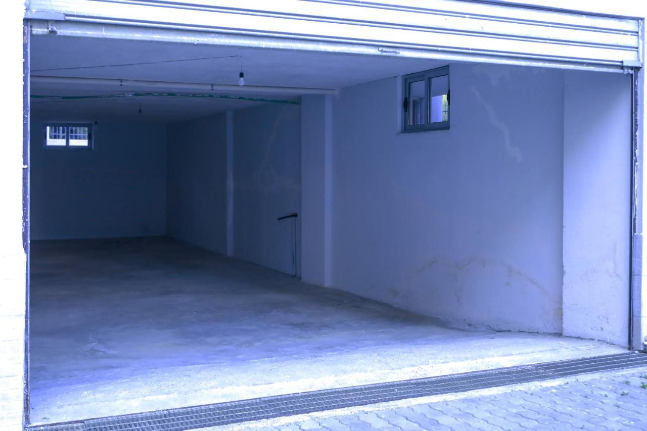 Hotel Vila Namiku Durrës Esterno foto