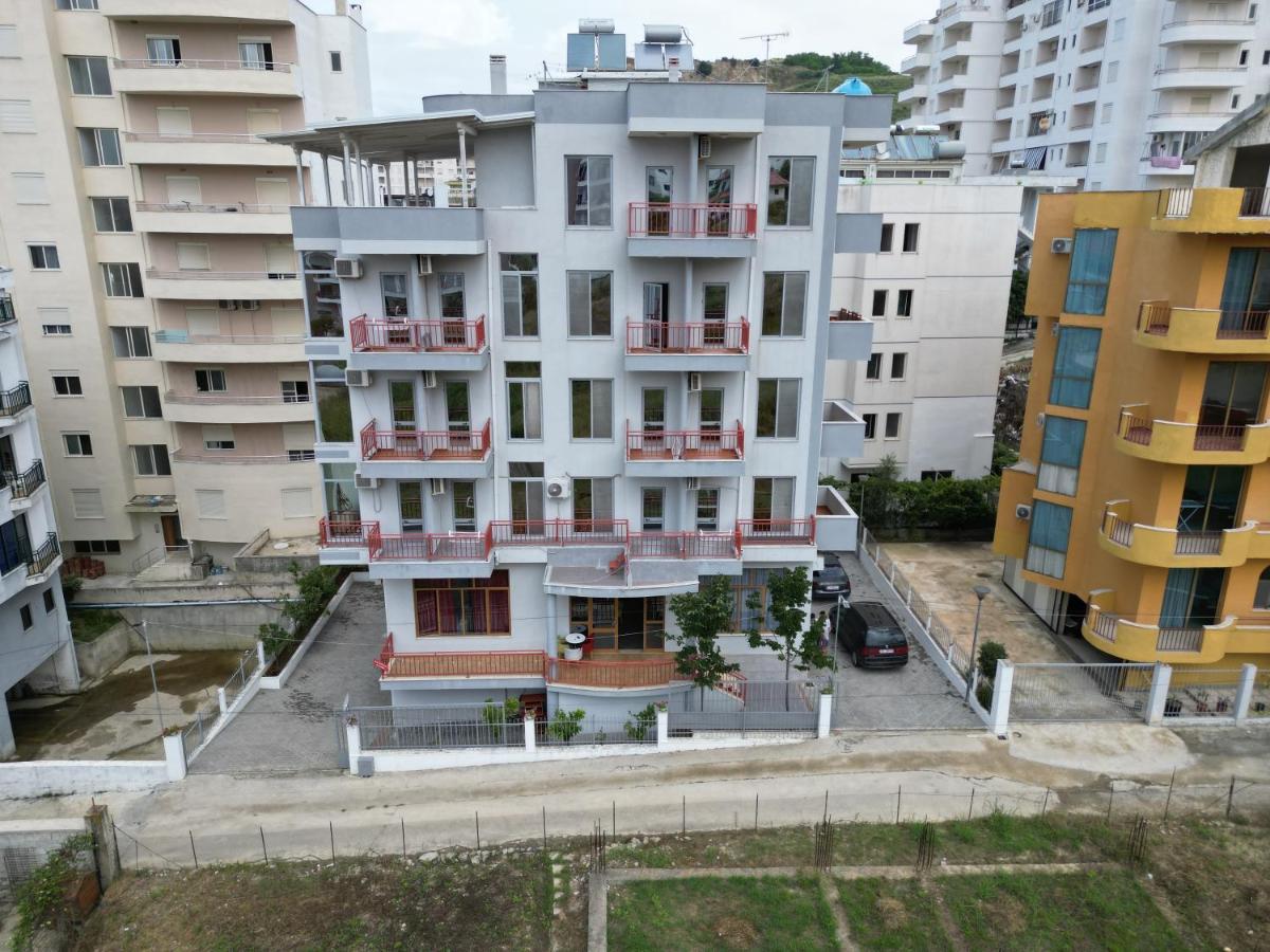 Hotel Vila Namiku Durrës Esterno foto