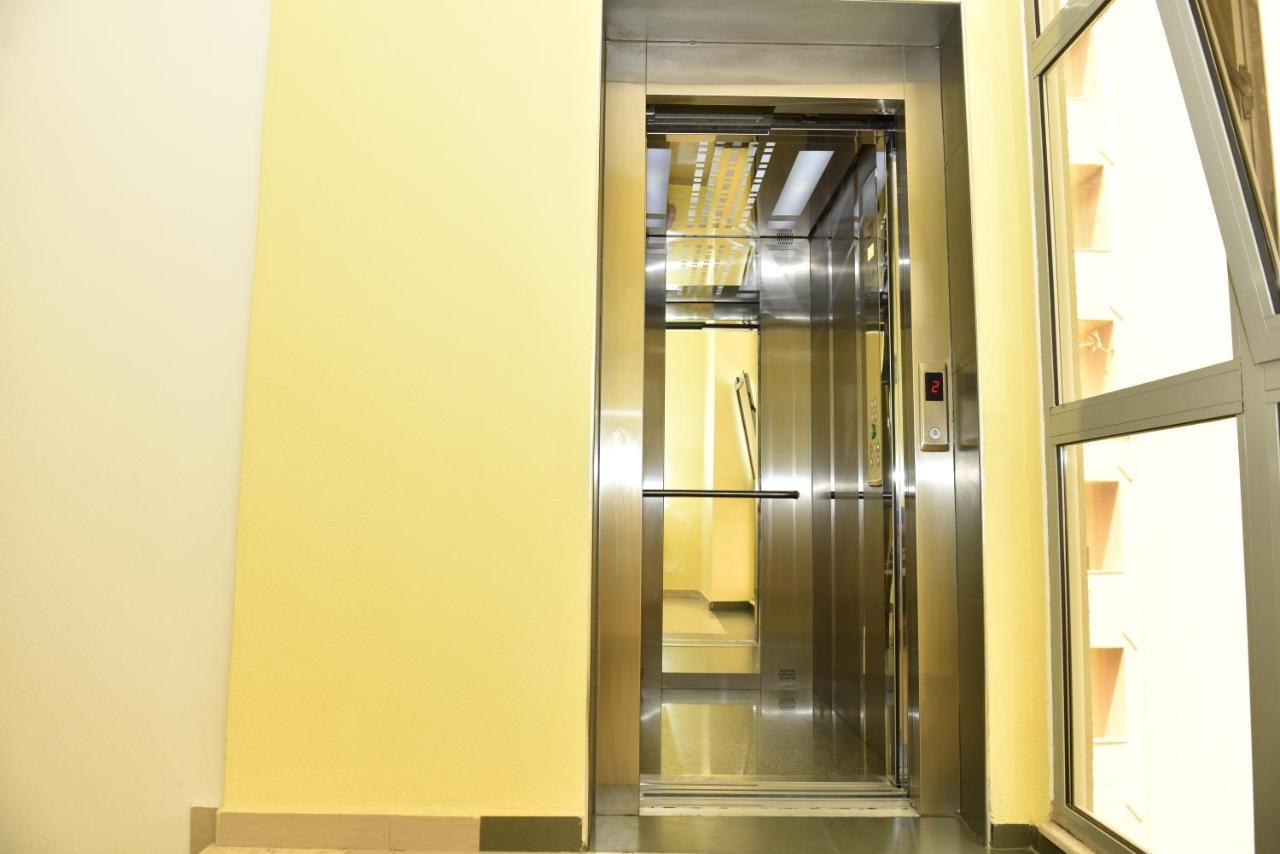 Hotel Vila Namiku Durrës Esterno foto